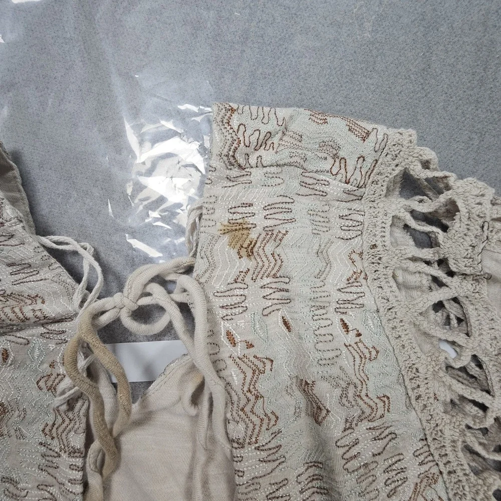 Free People Women's Much Love Top Boho Long‎ Sleeve Embroider Design Sz Medium